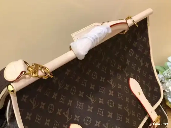 VUITTON LOUIS BAG HUNTING 0421